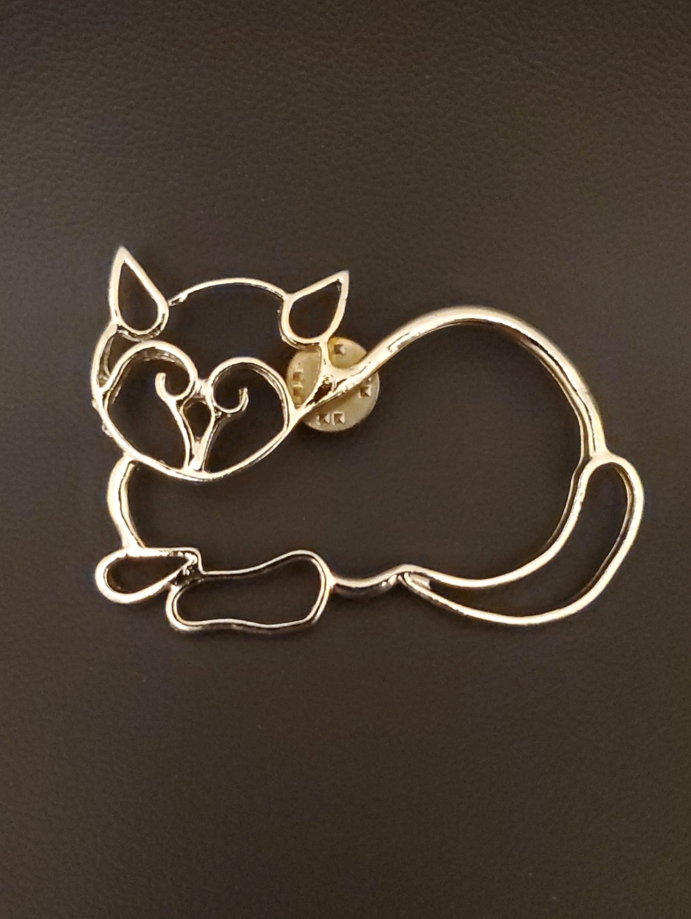Vintage Gold Tone Outline Cat Brooch - Minimal Wire Design